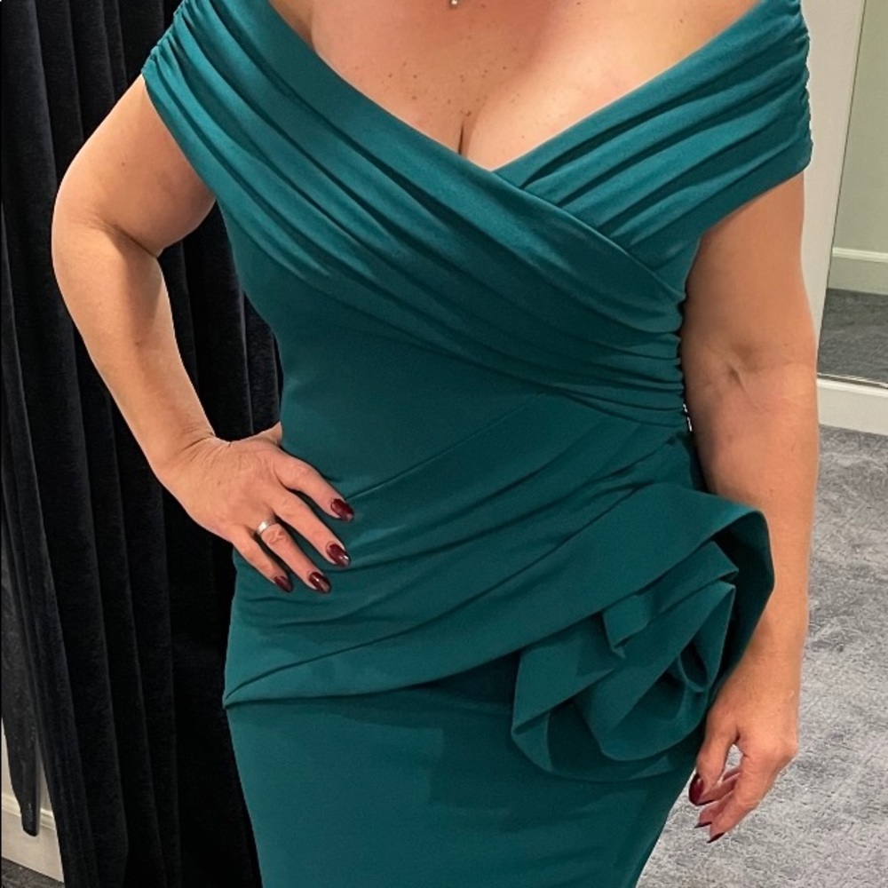 Green elegant nice dress